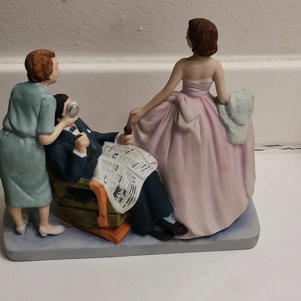 NORMAN ROCKWELL SWEET SIXTEEN FIGURINES - Picture 2 of 4